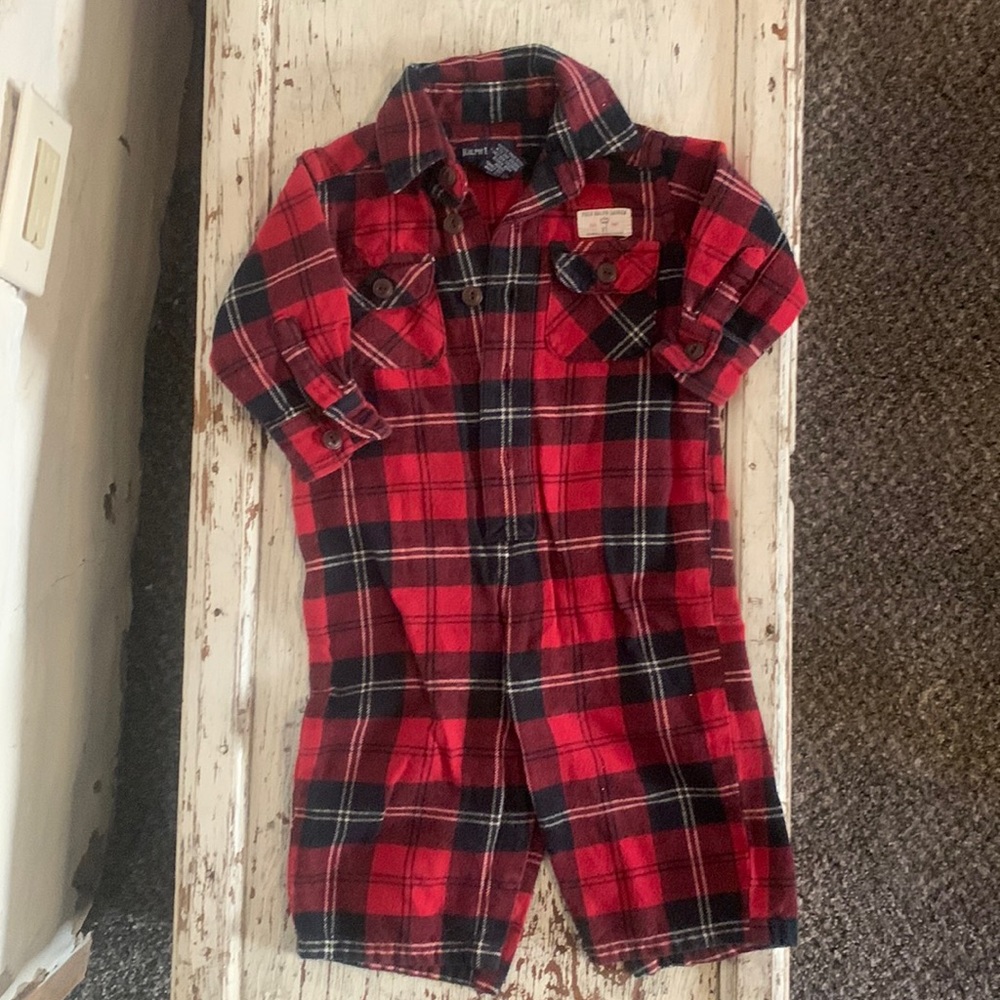 Ralph Lauren, onesie, 6-12 month. Lightly used. Super cute!